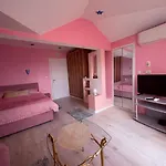 Hotel Kamelia Warna