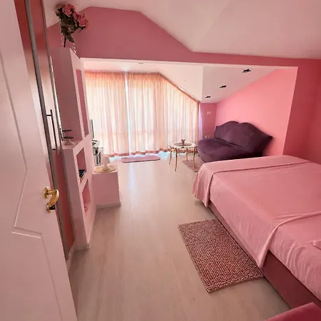Otel Kamelia 2*